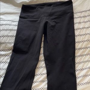 Lululemon 3/4 crop mid rise tights